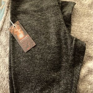 Kyodan outdoor wear- active leggings womens